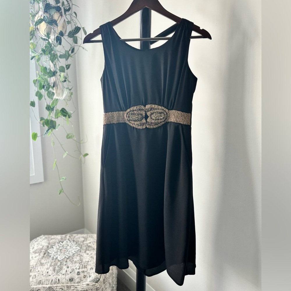 RW&CO. Black Sheath Mini Dress Scoop Neck Sleeveless